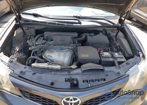 2012 Toyota Camry Se z USA, uszkodzony, nr VIN 4T1BF1FK3CU149274